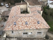 Toiture en tuile omega 10 - Les Vans- Le Manoir de champvert